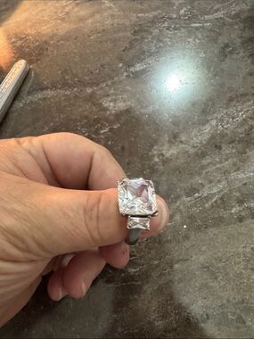 Classic Silver-Tone Clear Stone Cocktail Ring - Women Jewelry
